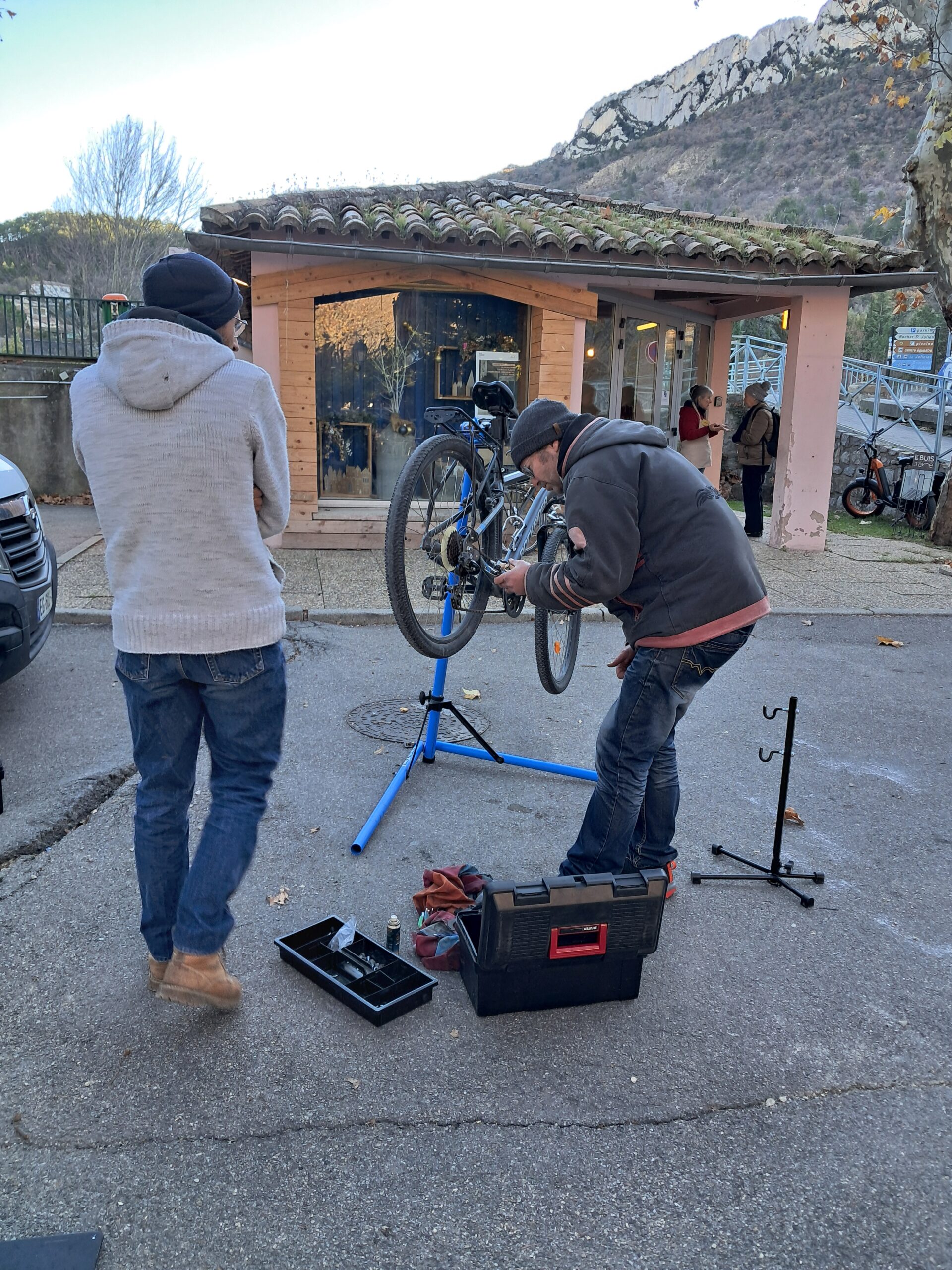 Aeliers auto-réparation de vélo